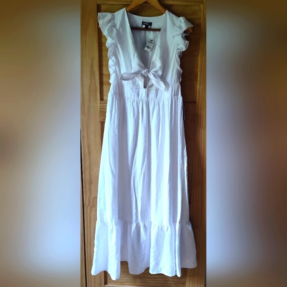 NWT Express Women's White Ruffle Sleeveless Tie Front Maxi Tomato Girl Dress | M